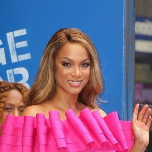 Tyra Banks fait la promotion du magazine Sports Illustrated Swimsuit 2019 dont elle fait la couverture à New York, le 8 mai 2019  Former model and TV host Tyra Banks looks great on Pink while promoting her new Sports Illustrated Swimsuit 2019 cover! 8th may 201908/05/2019 - New York