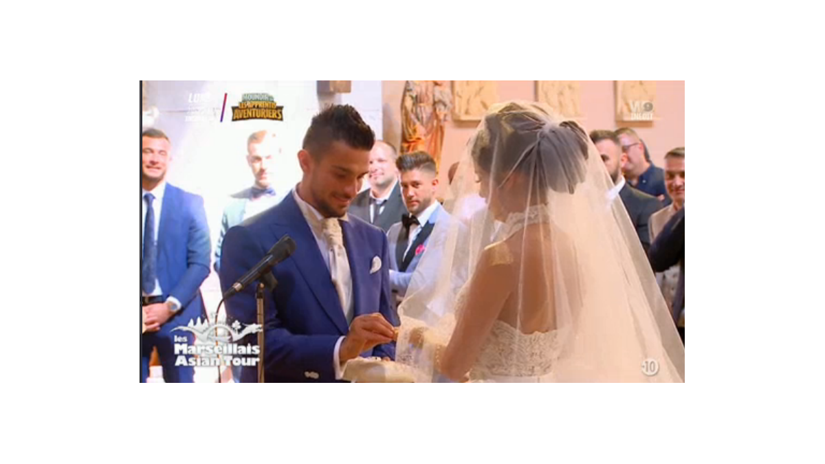 Manon Marsault et Julien Tanti Les images de leur mariage à l\u0027église dévoilées , Purepeople