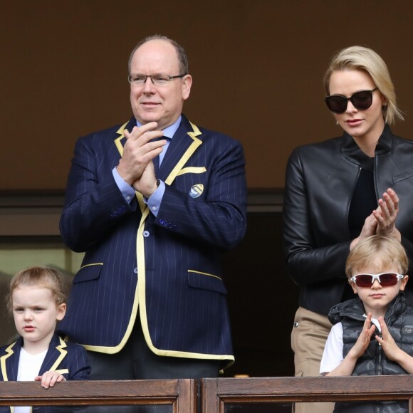 Le prince Albert II et la princesse Charlène de Monaco avec leurs enfants le prince Jacques de Monaco et la princesse Gabriella de Monaco lors de la 9ème édition du Tournoi Sainte Dévote de Rugby au Stade Louis II à Monaco, le 11 mai 2019. © Jean-Charles Vinaj/Pool/Bestimage