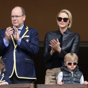 Le prince Albert II et la princesse Charlène de Monaco avec leurs enfants le prince Jacques de Monaco et la princesse Gabriella de Monaco lors de la 9ème édition du Tournoi Sainte Dévote de Rugby au Stade Louis II à Monaco, le 11 mai 2019. © Jean-Charles Vinaj/Pool/Bestimage