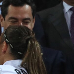 La reine Letizia d'Espagne assiste à la finale de Copa de Reina 2019: Real Sociedad vs At. de Madrid et remet la coupe à Sandra Ramajo (Real Sociedad) au stade Nuevo Estadio de los Carmenes à Grenade, le 11 mai 2019.