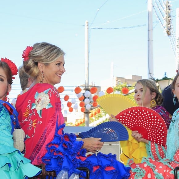 Le roi Willem-Alexander et la reine Maxima des Pays-Bas ont traversé Séville en calèche le 10 mai 2019 lors de la Feria, où ils se sont connus vingt ans plus tôt, avec leurs filles la princesse héritière Catharina-Amalia, la princesse Alexia et la princesse Ariane.