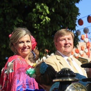 Le roi Willem-Alexander et la reine Maxima des Pays-Bas ont traversé Séville en calèche le 10 mai 2019 lors de la Feria, où ils se sont connus vingt ans plus tôt, avec leurs filles la princesse héritière Catharina-Amalia, la princesse Alexia et la princesse Ariane.