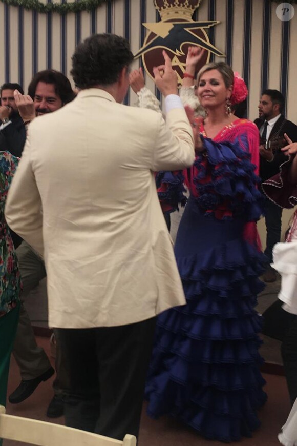 La reine Maxima des Pays-Bas danse le 10 mai 2019 à la Feria de Séville.