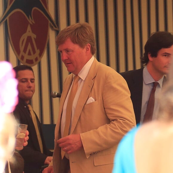 Le roi Willem-Alexander et la reine Maxima des Pays-Bas ont participé le 10 mai 2019 à la Feria de Séville, où ils se sont connus vingt ans plus tôt, avec leurs filles la princesse héritière Catharina-Amalia, la princesse Alexia et la princesse Ariane.