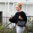 Exclusif  Britney Spears, qui semble en meilleure santé, est allée faire des UV à Thousand Oaks, Los Angeles, le 26 avril 2019. Britney a été internée près d'un mois pour "détresse émotionnelle". Selon la rumeur, la star serait encore très tourmentée par l'état de santé de son père et aurait encore des problèmes avec son traitement.