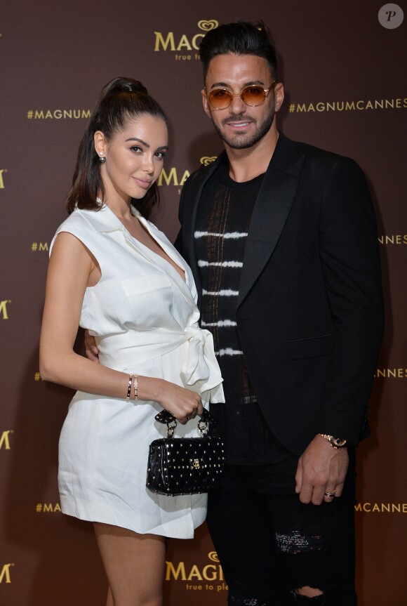 Nabilla Benattia et son mari Thomas Vergara au photocall de l'after party "Magnum x Rita Ora" sur la plage privé Magnum lors du 72e Festival International du Film de Cannes, France,le 16 mai 2019. © Veeren/Bestimage