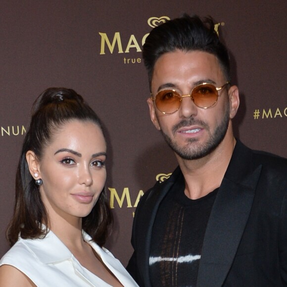 Nabilla Benattia et son mari Thomas Vergara au photocall de l'after party "Magnum x Rita Ora" sur la plage privé Magnum lors du 72e Festival International du Film de Cannes, France,le 16 mai 2019. © Veeren/Bestimage