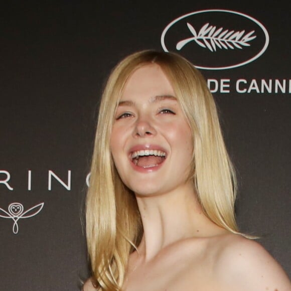 Elle Fanning assiste à la soirée Kering "Women In Motion Awards", Place de la Castre, lors du 72ème Festival International du Film de Cannes. Le 19 mai 2019 © Denis Guignebourg / Bestimage