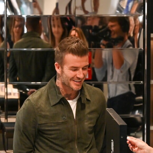 David Beckham fait la promotion de ses produits cosmétiques pour hommes House 99 (soins pour le visage, la barbe, le corps et les cheveux) dans la boutique éphémère le de House 99 aux Galeries Lafayette Champs-Élysées, à Paris, France, le 21 mai 2019.