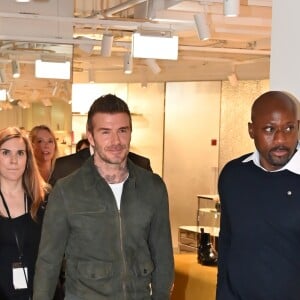 David Beckham fait la promotion de ses produits cosmétiques pour hommes House 99 (soins pour le visage, la barbe, le corps et les cheveux) dans la boutique éphémère le de House 99 aux Galeries Lafayette Champs-Élysées, à Paris, France, le 21 mai 2019.