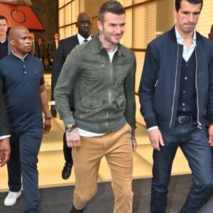 David Beckham fait la promotion de ses produits cosmétiques pour hommes House 99 (soins pour le visage, la barbe, le corps et les cheveux) dans la boutique éphémère le de House 99 aux Galeries Lafayette Champs-Élysées, à Paris, France, le 21 mai 2019.