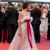 Elodie Bouchez - Montée des marches du film "Roubaix, une lumière (Oh Mercy!)" lors du 72ème Festival International du Film de Cannes. Le 22 mai 2019 © Borde / Bestimage