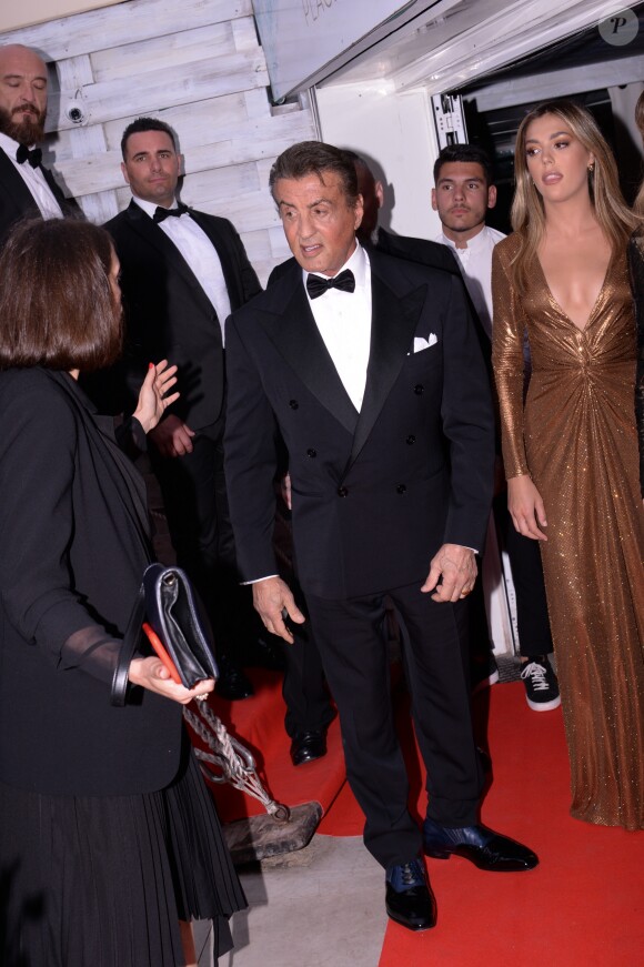 Sylvester Stallone avec sa femme Jennifer Flavin lors du dîner Millennium Media et du cocktail en l'honneur de Sylvester Stallone, organisé par Five Eyes Production sur la plage La Môme, lors du 72ème Festival International du Film de Cannes, le 24 mai 2019. © Rachid Bellak/Bestimage