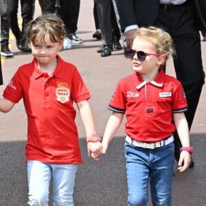 Le Prince Albert II de Monaco avec son fils le prince Jacques, Kaia- Rose, la fille de Gareth Wittstock, le frère de la princesse Charlene, et la princesse Gabriella le samedi 25 mai 2019, jour des essais qualificatifs pour le 77 ème Grand Prix de Formule 1 (F1) à Monaco. Monaco le 25 Mai 2019. © Bruno Bebert / Bestimage