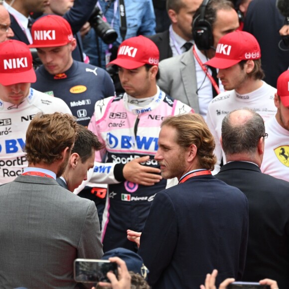 Minute de silence en hommage à Nikki Lauda avec les pilotes, Andrea et Pierre Casiraghi, Le prince Albert II de Monaco et la princesse Charlene de Monaco - People avant le départ du 77ème Grand Prix de Formule 1 de Monaco le 26 mai 2019. © Bruno Bebert/Bestimage