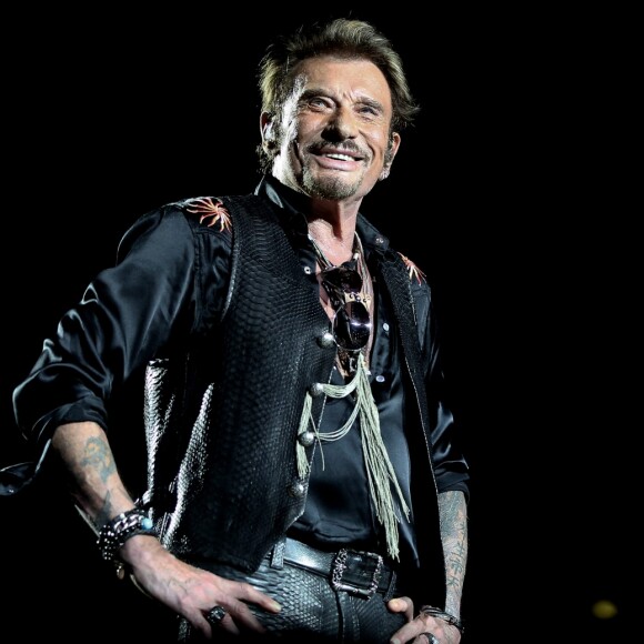 Exclusif - Johnny Hallyday sur scène lors de son premier concert, à Nîmes le 2 juillet 2015.