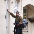 Exclusif - Fadi Fawaz (ex-compagnon de George Michael) rentre chez lui avec une valise à Londres le 16 novembre 2018.