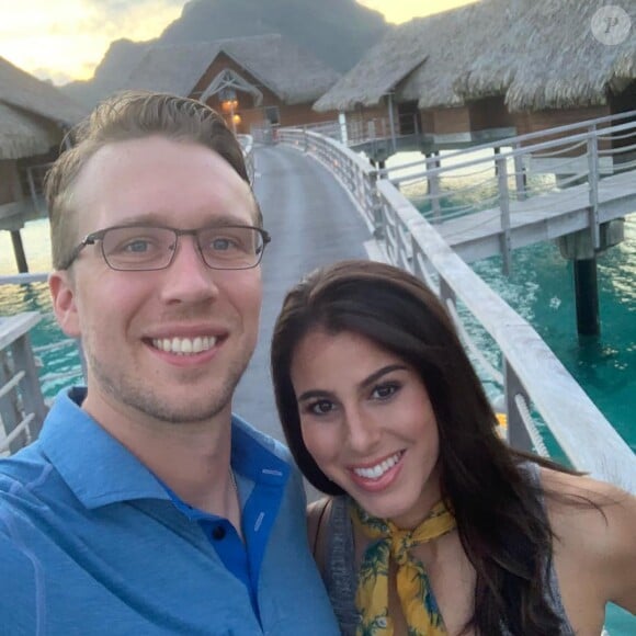 Nick Foles (quarterback des Jacksonville Jaguars en NFL) et sa femme Tori (photo Instagram, février 2019 lors d'un séjour en Polynésie française) ont perdu un petit garçon suite à une fausse couche de Tori en mai 2019.
