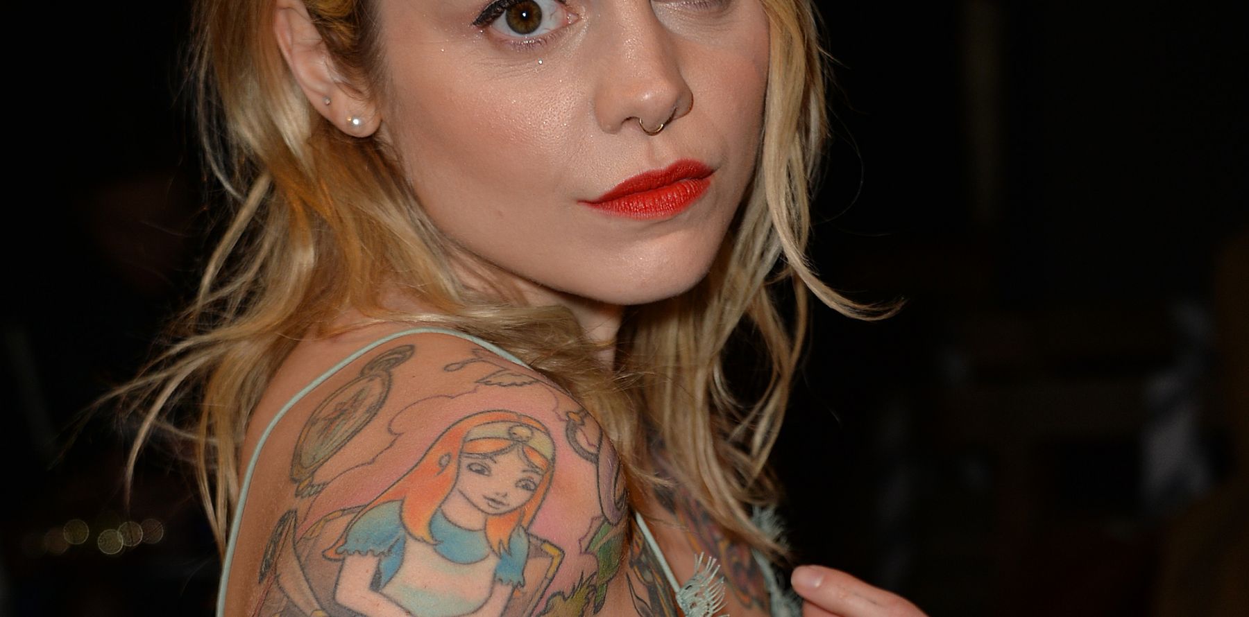 Coeur De Pirate Un Nouveau Tatouage Très Surprenant Ses Fans Hilares Purepeople 