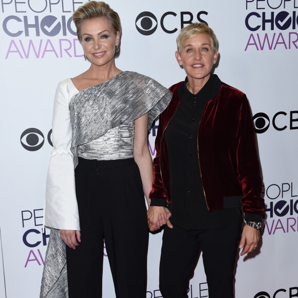 Ellen Degeneres et sa femme Portia de Rossi à la soirée des People's Choice Awards à Los Angeles, Californie, Etats-Unis, le 18 janvier 2017.