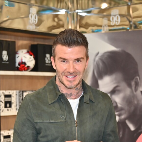 David Beckham fait la promotion de ses produits cosmétiques pour hommes House 99 (soins pour le visage, la barbe, le corps et les cheveux) dans la boutique éphémère le pop-up store parisien de House 99 aux Galeries Lafayette Champs-Élysées, à Paris, France, le 21 mai 2019.