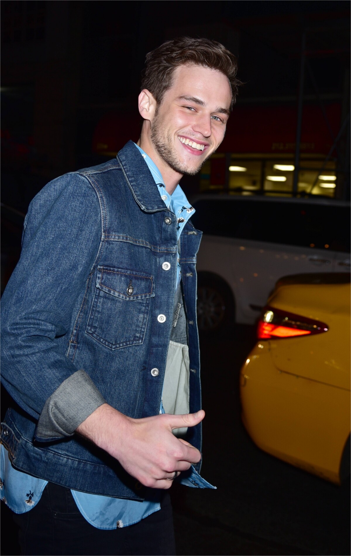 Photo Brandon Flynn Les célébrités arrivent à la projection de