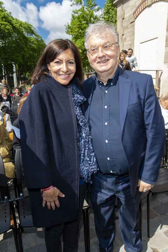 Anne Hidalgo et Dominique Besnehard - Inauguration de la promenade Jeanne Moreau à Paris le 6 juin 2019. © Pierre Perusseau/Bestimage