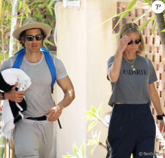 Exclusif - Gwyneth Paltrow et son mari Brad Falchuk en balade à Los Angeles le 9 juin 2019.