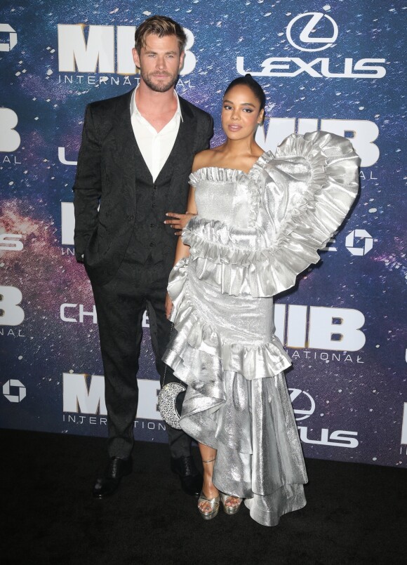Chris Hemsworth et Tessa Thompson à la première mondiale du film "Men In Black International" au cinéma AMC Loews Lincoln Square 13 à New York City, New York, Etats-Unis, le 11 juin 2019.