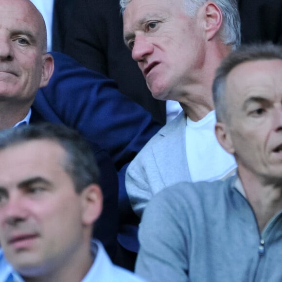 Guy Stéphan et Didier Deschamps (sélectionneur de l'équipe de France) dans les tribunes lors de la Coupe du monde féminine de football, Groupe A, France vs Norvège à Nice, France, le 12 juin 2019. La France a gagné 2-1. © Norbert Scanella/Panoramic/Bestimage