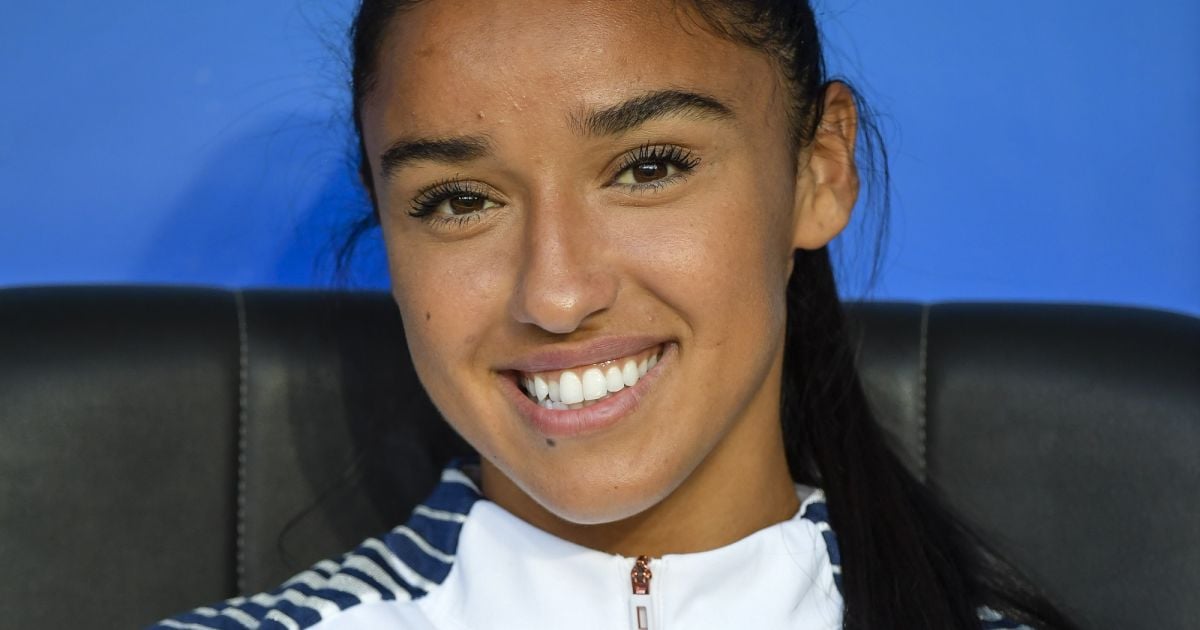 Sakina Karchaoui lors de la Coupe du monde féminine de football, Groupe