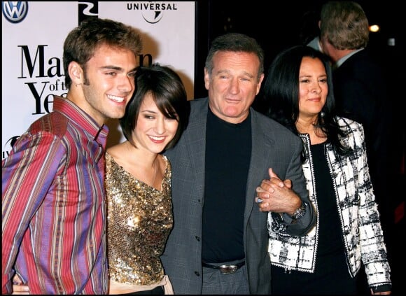 Robin Williams, sa femme Marsha Garces, leur fille Zelda et son petit-ami à Los Angeles en 2006.