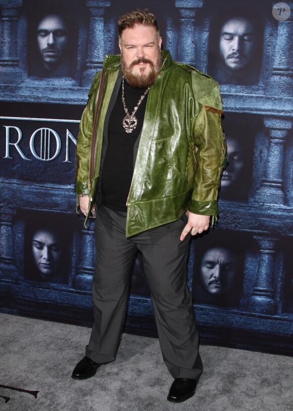 Kristian Nairn - Célébrités lors de la première de la saison 6 de Game Of Thrones à Hollywood le 10 Avril 2016.