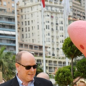 Le prince héréditaire Jacques et la princesse Gabriella de Monaco accompagnaient leur père le prince Albert de Monaco pour fêter le 20e anniversaire de Bob l'éponge, venu avec son ami Patrick l'étoile de mer, à l'occasion du 59e Festival de télévision de Monte-Carlo au Grimaldi Forum à Monaco le 16 juin 2019. © Bruno Bebert / Bestimage