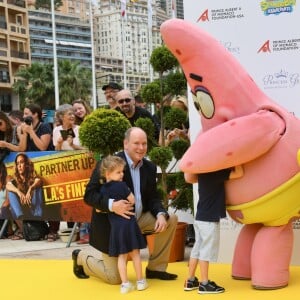 Le prince héréditaire Jacques et la princesse Gabriella de Monaco accompagnaient leur père le prince Albert de Monaco pour fêter le 20e anniversaire de Bob l'éponge, venu avec son ami Patrick l'étoile de mer, à l'occasion du 59e Festival de télévision de Monte-Carlo au Grimaldi Forum à Monaco le 16 juin 2019. © Bruno Bebert / Bestimage