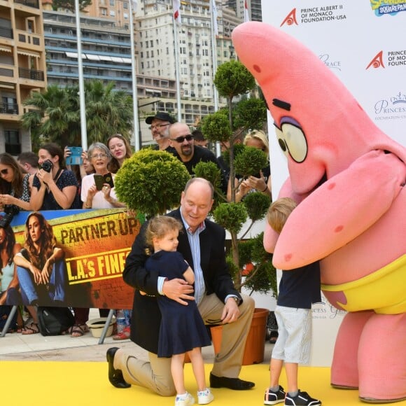 Le prince héréditaire Jacques et la princesse Gabriella de Monaco accompagnaient leur père le prince Albert de Monaco pour fêter le 20e anniversaire de Bob l'éponge, venu avec son ami Patrick l'étoile de mer, à l'occasion du 59e Festival de télévision de Monte-Carlo au Grimaldi Forum à Monaco le 16 juin 2019. © Bruno Bebert / Bestimage