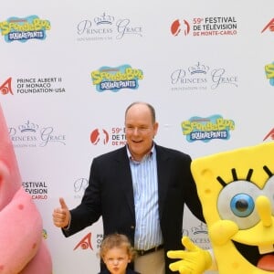 Le prince héréditaire Jacques et la princesse Gabriella de Monaco accompagnaient leur père le prince Albert de Monaco pour fêter le 20e anniversaire de Bob l'éponge, venu avec son ami Patrick l'étoile de mer, à l'occasion du 59e Festival de télévision de Monte-Carlo au Grimaldi Forum à Monaco le 16 juin 2019. © Bruno Bebert / Bestimage