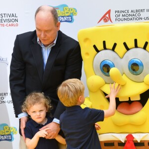 Le prince héréditaire Jacques et la princesse Gabriella de Monaco accompagnaient leur père le prince Albert de Monaco pour fêter le 20e anniversaire de Bob l'éponge, venu avec son ami Patrick l'étoile de mer, à l'occasion du 59e Festival de télévision de Monte-Carlo au Grimaldi Forum à Monaco le 16 juin 2019. © Bruno Bebert / Bestimage