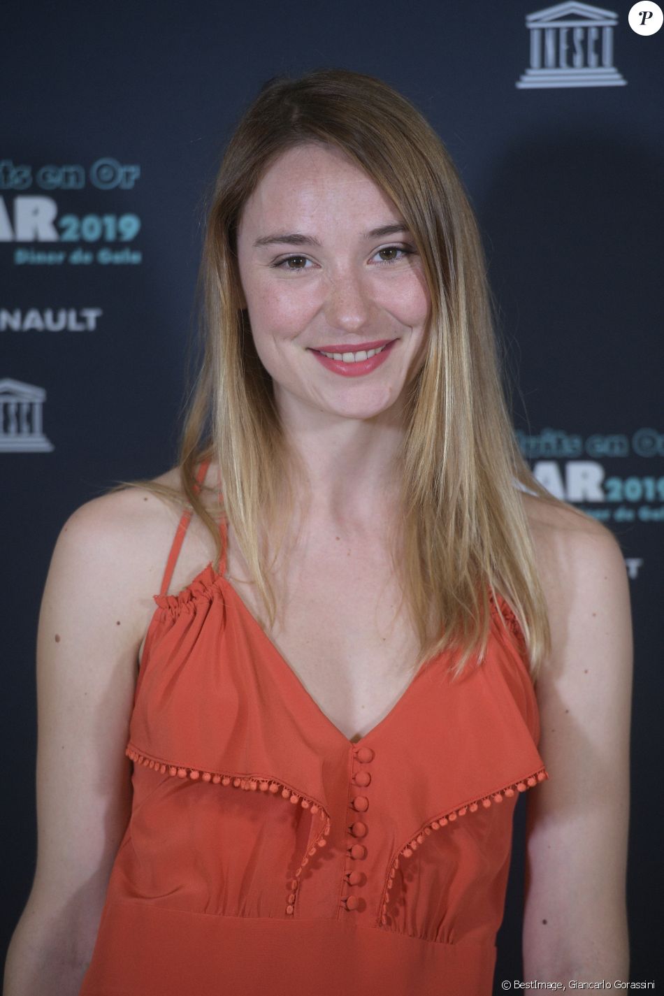 Déborah François - Photocall du 9ème dîner de gala des Nuits En Or 2019