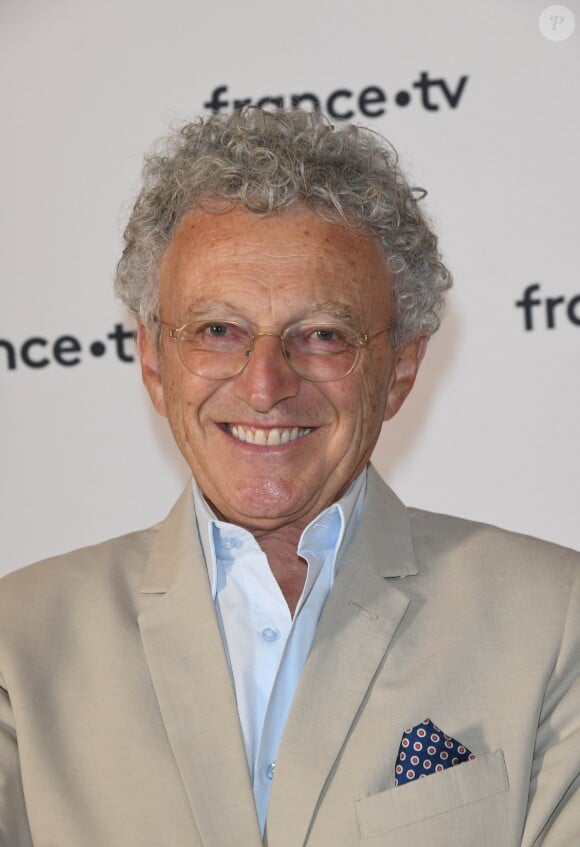 Nelson Monfort au photocall de la conférence de presse de France 2 au théâtre Marigny à Paris le 18 juin 2019 © Coadic Guirec / Bestimage