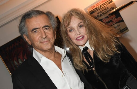 Semi-exclusif - Bernard-Henri Lévy (BHL) et sa femme Arielle Dombasle - People à la générale de la pièce de Bernard-Henri Levy, "Looking For Europe" au théâtre Antoine à Paris le 21 mai 2019. © Coadic Guirec/Bestimage