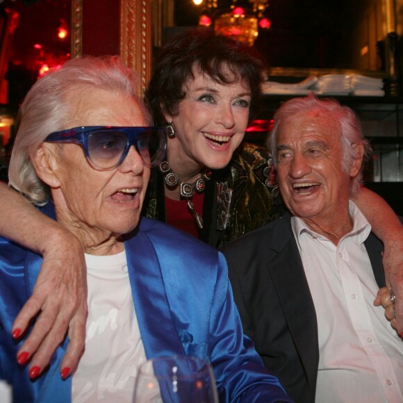 Michou, Anny Duperey et Jean-Paul Belmondo - Michou fête son 88ème anniversaire dans son cabaret avec ses amis à Paris le 18 juin 2019. Son cabaret est reconnu dans le monde entier depuis les années 60. Toute sa carrière, ce célèbre Amiénois a chanté pour nous faire rire. Il sort un best of pour réunir toutes ses chansons. Il s'agit d'un nouveau disque de 23 titres racontant son parcours. © JLPPA/Bestimage