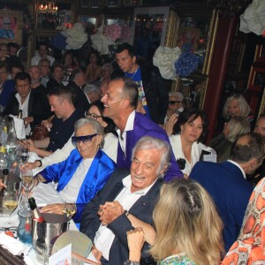 Marcel Campion, Nana Mouskouri, Michou, Jean-Paul Belmondo et sa nouvelle compagne Valérie Steffen - Michou fête son 88ème anniversaire dans son cabaret avec ses amis à Paris le 18 juin 2019. Son cabaret est reconnu dans le monde entier depuis les années 60. Toute sa carrière, ce célèbre Amiénois a chanté pour nous faire rire. Il sort un best of pour réunir toutes ses chansons. Il s'agit d'un nouveau disque de 23 titres racontant son parcours. © Philippe Baldini/Bestimage