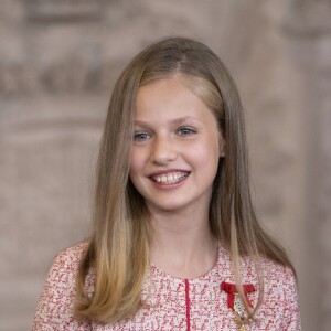 Le roi Felipe VI et la reine Letizia d'Espagne, accompagnés de leurs filles la princesse Leonor des Asturies et l'infante Sofia, assistaient le 19 juin 2019 au palais royal à Madrid à la cérémonie de remise des décorations de l'ordre du Mérite espagnol.