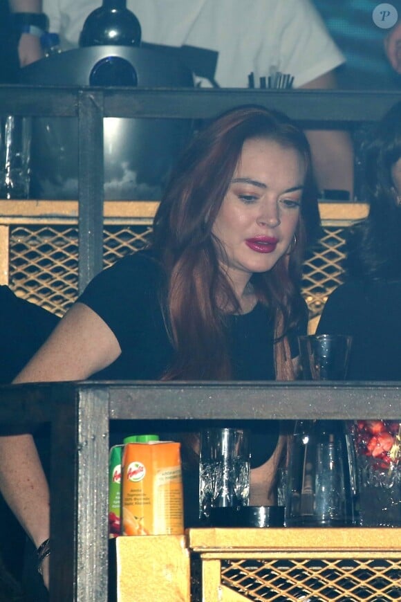 Exclusif - Lindsay Lohan fait la fête avec des amis dans son club à Athènes en Grèce, le 24 février 2019