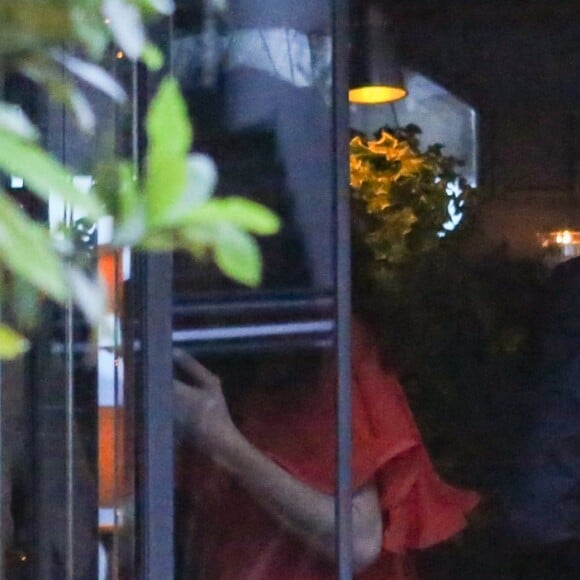 George Clooney et sa femme Amal vont dîner au restaurant "Gatto Nero" à Cernobbio (Italie), le 20 juin 2019.