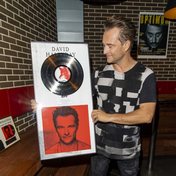 David Hallyday reçoit son disque de platine à la Seine Musicale sur l'île Seguin à Boulogne-Billancourt, le 25 juin 2019. © Pierre Perusseau/Bestimage