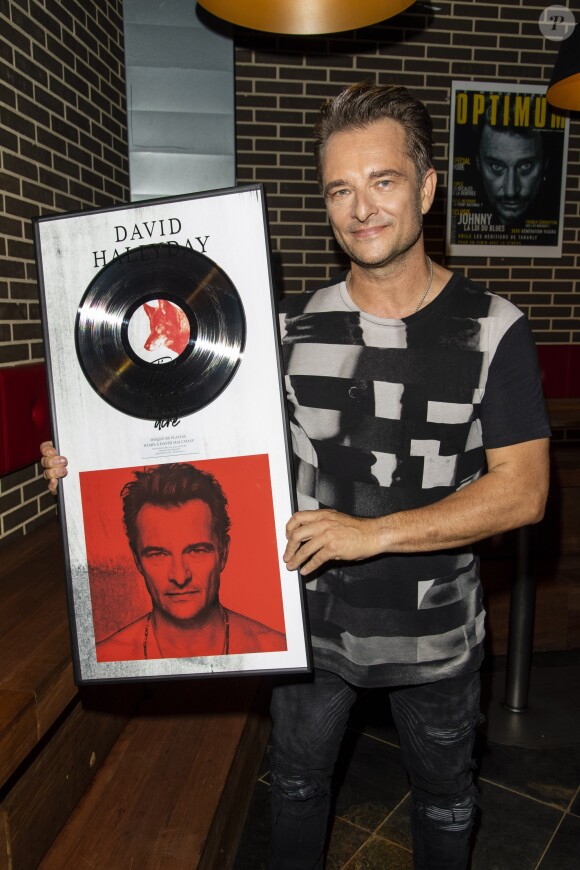 David Hallyday reçoit son disque de platine à la Seine Musicale sur l'île Seguin à Boulogne-Billancourt, le 25 juin 2019. © Pierre Perusseau/Bestimage