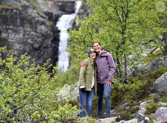 La princesse Sofia de Suède accompagnait la princesse héritière Victoria de Suède le 12 juin 2019 lors d'une excursion dans le parc national de Fulufjället, dans le cadre de son programme de promotion des atouts naturels de la Suède.